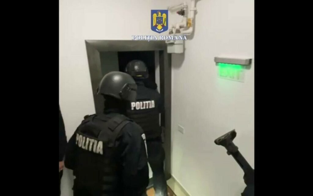 Percheziții la București: ținta procurorilor: evazioniștii de telefoane mobile