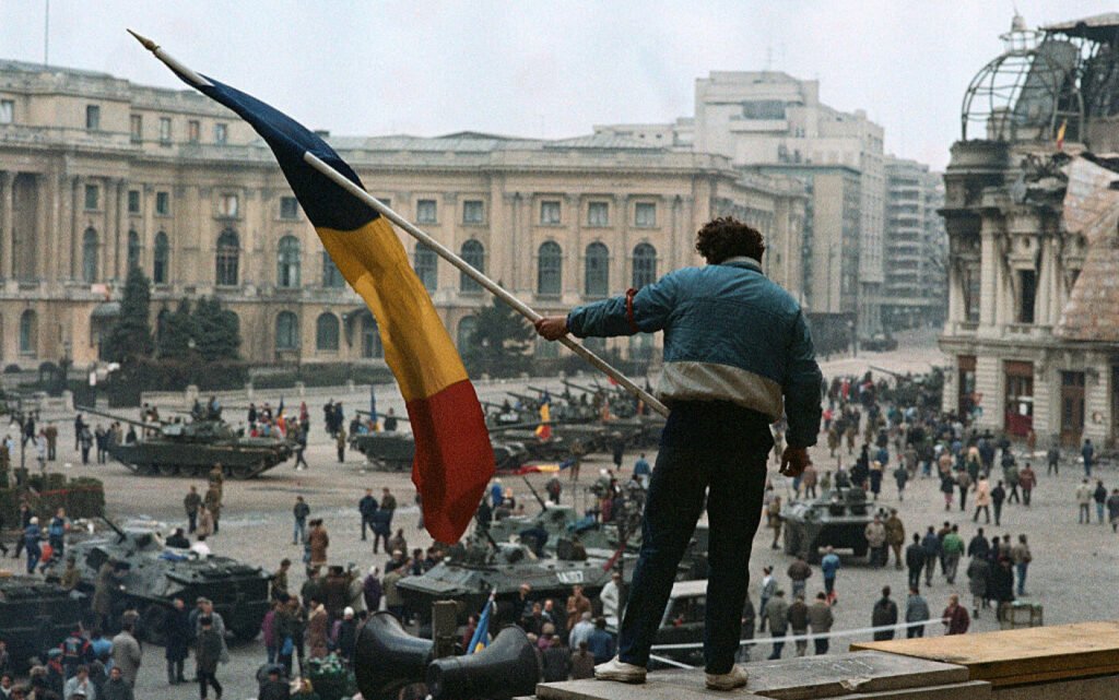 S-a murit pentru libertate în 1989. Dar oare ce a însemnat asta și cine a împărțit-o?