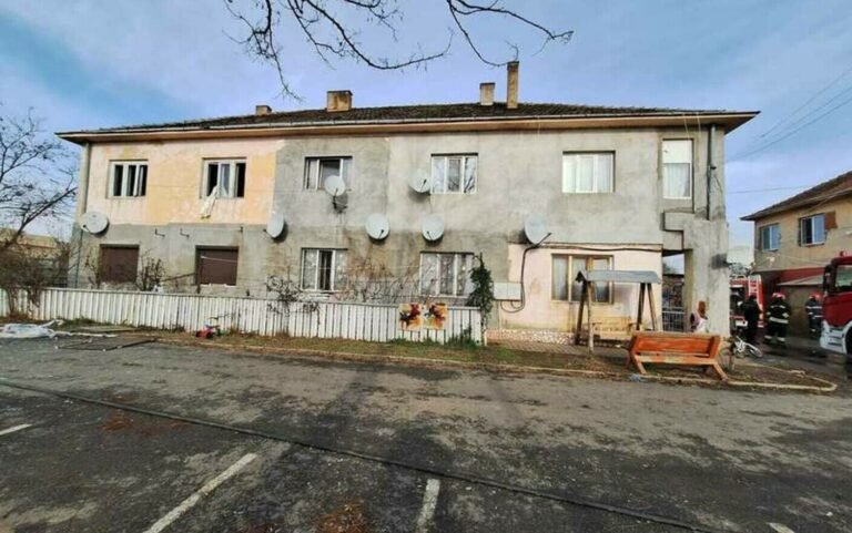 Explozie la un bloc din Timiș! Sunt răniți!