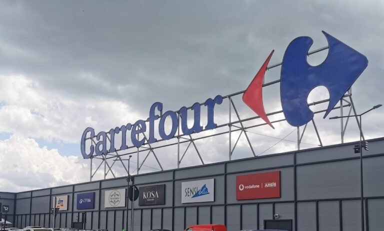 Program de sarbători Carrefour 2023 – Programul de Craciun și Revelion 2024