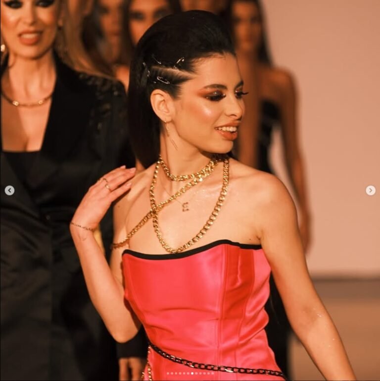 Elena Boncea, fiica Loredanei Groza, strălucește pe podium! Apariție spectaculoasă în lumea modei
