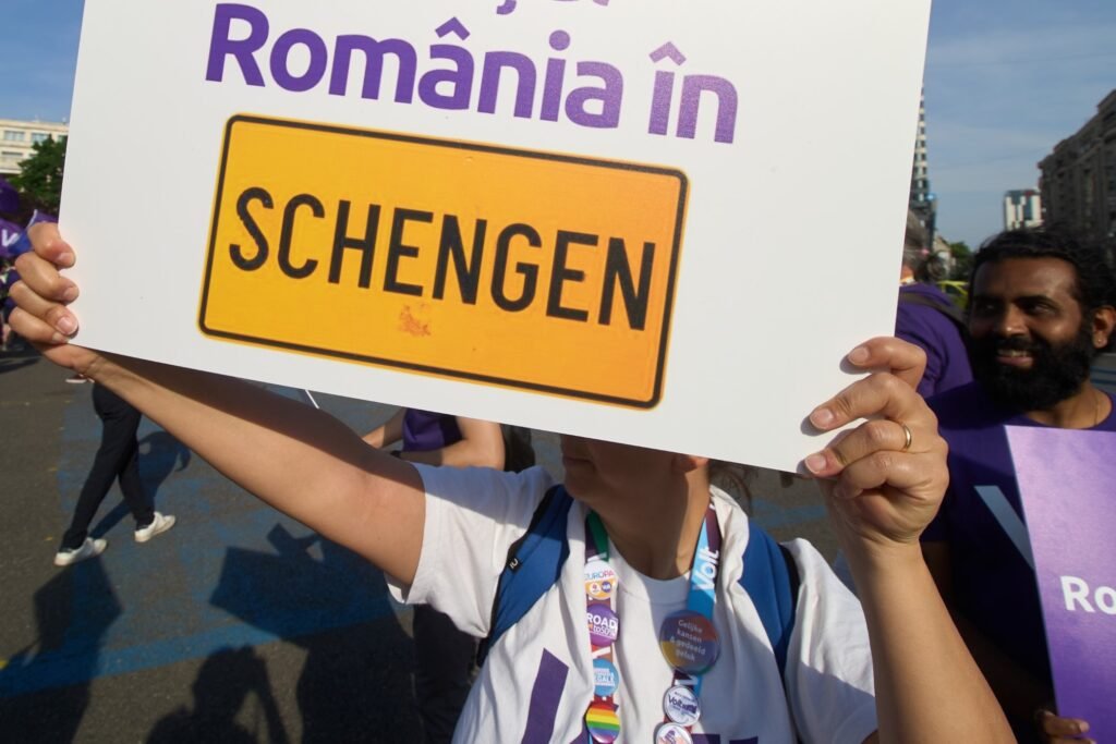 Călătorii cu copii în Schengen. De ce ai nevoie de împuternicire notarială?