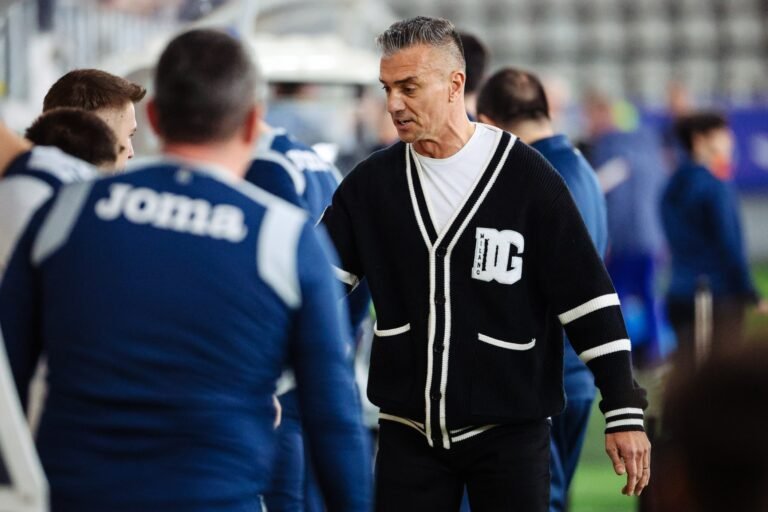 Daniel Pancu, critic la adresa atacanților după eșecul cu Olanda: „Blocul defensiv îl antrenează și mamaie”