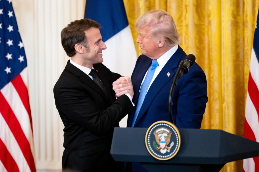 Emmanuel Macron nu mai vrea investiții franceze în SUA