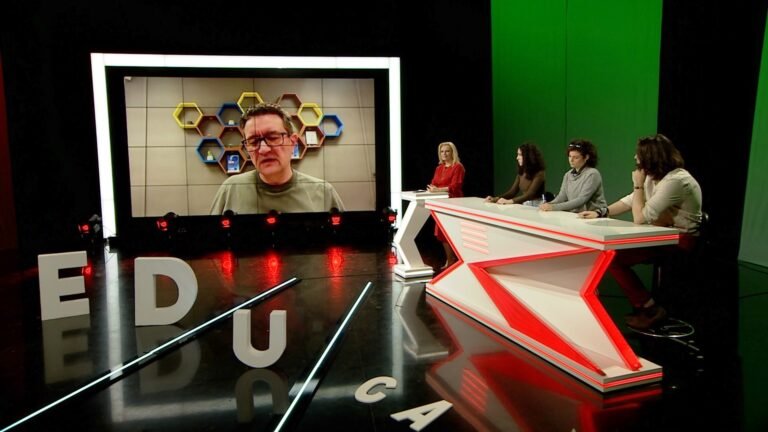 Emisiune dezbatere la TVR 2, moderată de către Monica Ghiurco   – Educația la putere – 8 aprilie 2025