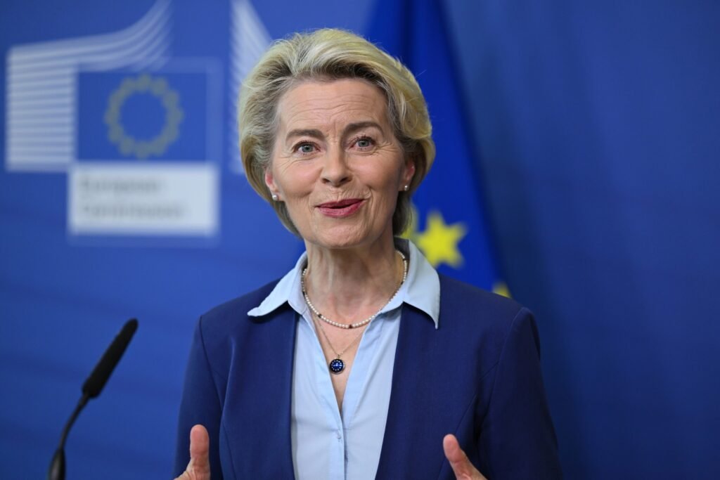 Comisia Europeană trebuie să desecretizeze mesajele!