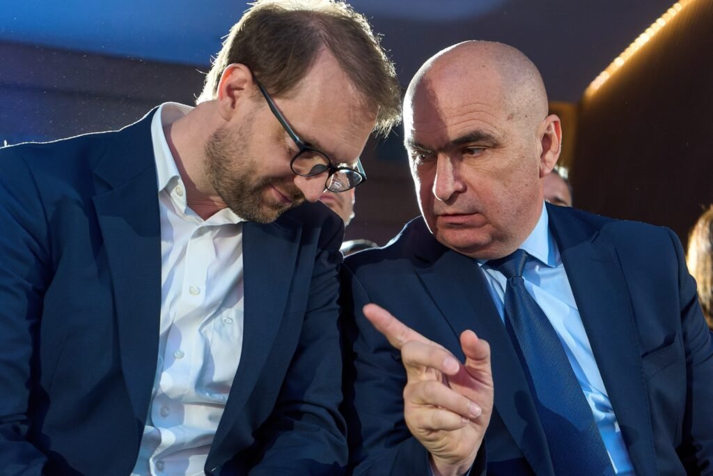 Premierul Ilie Bolojan  surprins de pensionările la 48 ani ale „specialilor”