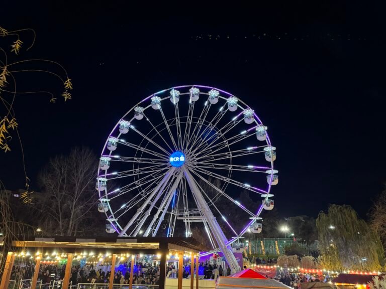 Sâmbătă, 29 noiembrie: Bucureștiul se aprinde în muzică și lumină cu peste 7 milioane de beculețe